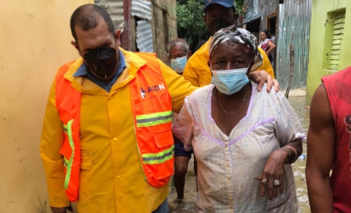 Alcaldía SDN declara estado de emergencia; destinará 25 millones para soluciones en comunidades afectadas por tormenta