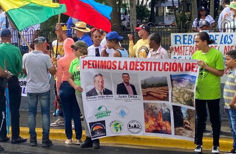 Organizaciones piden destitución de Jorge Mera y Ortiz